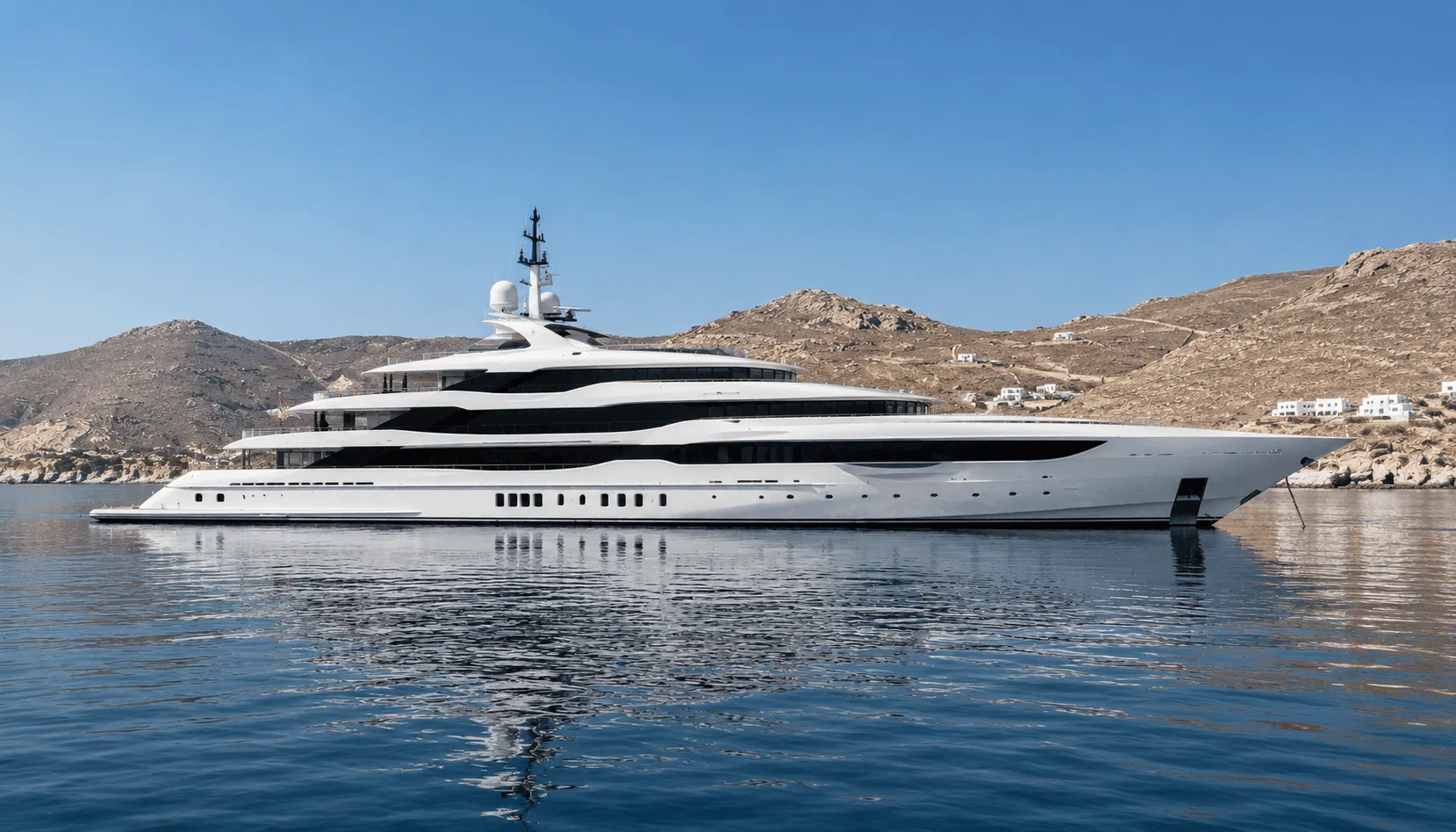 SuperYacht 107m